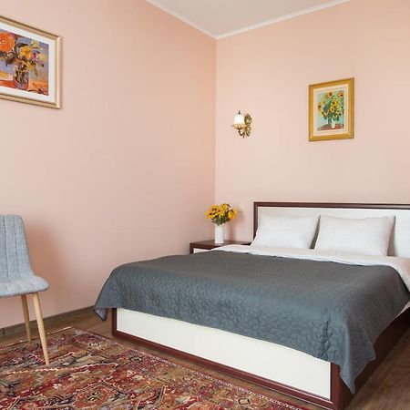 Art Hotel Кишинів Екстер'єр фото