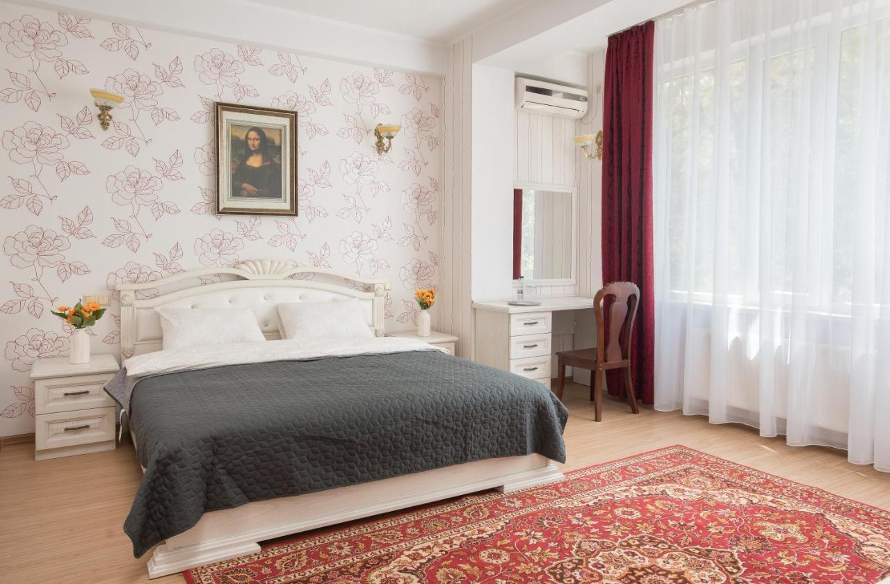 Art Hotel Кишинів Екстер'єр фото